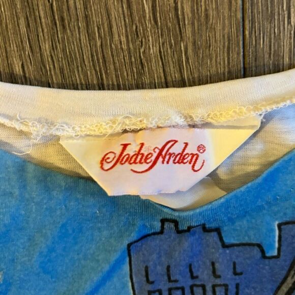 Looney Tunes Vintage 1985 Warner Bros Bugs Bunny France Jodie Arden Night Shirt - Picture 3 of 5